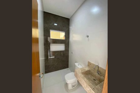 Banheiro de casa à venda com 2 quartos, 75m² em Vila Marieta, São Paulo