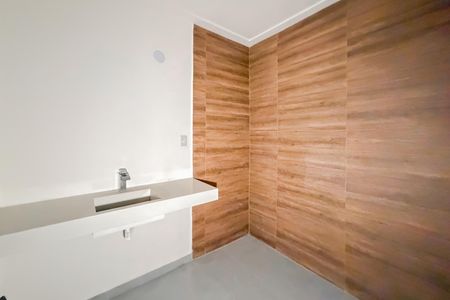 Casa para alugar com 297m², 3 quartos e 8 vagasBanheiro Social