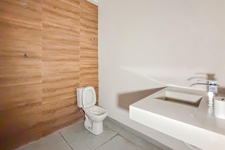 Casa para alugar com 297m², 3 quartos e 8 vagasBanheiro da Suíte