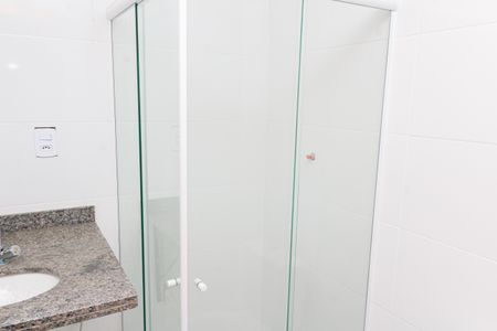 Apartamento para alugar com 80m², 2 quartos e 1 vaga Apartamento para alugar com 80m², 2 quartos e 1 vagaBanheiro da Suíte