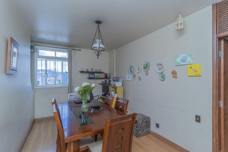 Apartamento à venda com 3 quartos, 97m² em Sagrada Família, Belo Horizonte