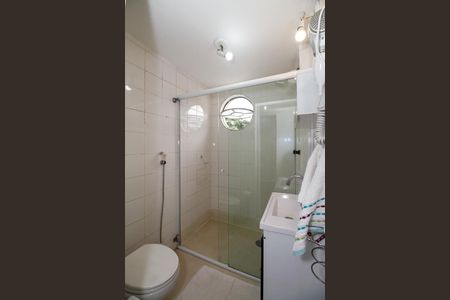 Banheiro de apartamento para alugar com 1 quarto, 25m² em Cerqueira César, São Paulo