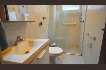 Apartamento para alugar com 54m², 2 quartos e sem vagaBanheiro 