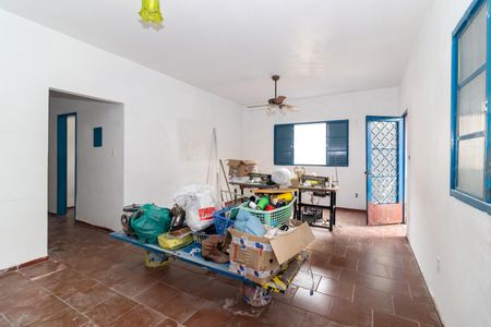Sala de casa para alugar com 3 quartos, 100m² em Bangu, Rio de Janeiro