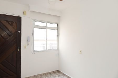 Sala de apartamento para alugar com 2 quartos, 48m² em Conjunto Residencial José Bonifácio, São Paulo