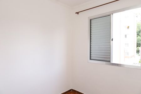 Quarto 1 de apartamento para alugar com 2 quartos, 48m² em Conjunto Residencial José Bonifácio, São Paulo