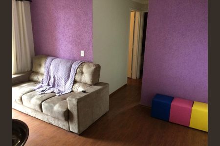 Sala de apartamento para alugar com 2 quartos, 47m² em Jardim Sao Miguel, Ferraz de Vasconcelos