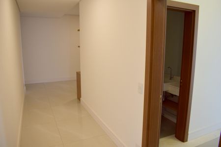 Corredor de apartamento para alugar com 4 quartos, 376m² em Bonfim Paulista, Ribeirão Preto