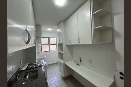 Apartamento à venda com 63m², 3 quartos e 1 vagaFoto 02