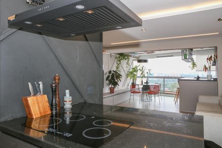 Apartamento à venda com 92m², 2 quartos e 2 vagasCozinha e Área de Serviço