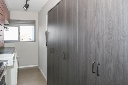 Apartamento à venda com 92m², 2 quartos e 2 vagasCozinha e Área de Serviço