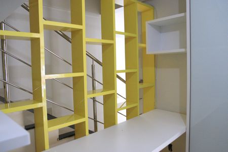 Sala de casa de condomínio para alugar com 3 quartos, 230m² em Parque Industrial de Goiania, Goiânia