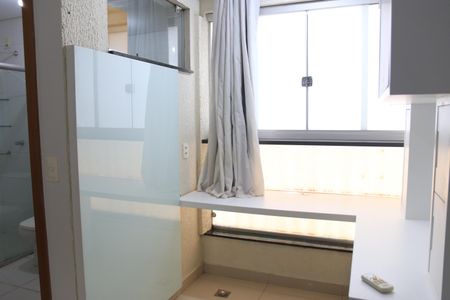 Casa de condomínio para alugar com 230m², 3 quartos e 3 vagasSuíte 02