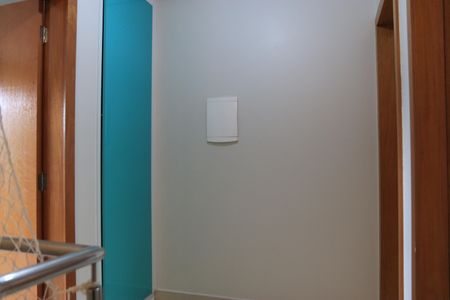 Casa de condomínio para alugar com 230m², 3 quartos e 3 vagasHall