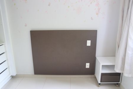 Casa de condomínio para alugar com 230m², 3 quartos e 3 vagasSuíte 03