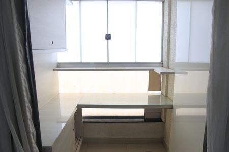 Casa de condomínio para alugar com 230m², 3 quartos e 3 vagasSuíte 01