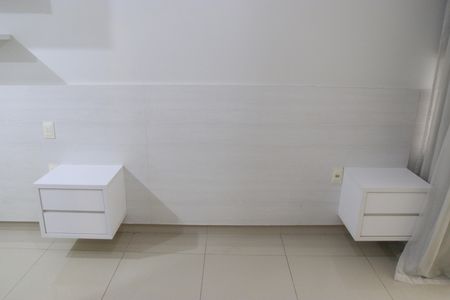 Casa de condomínio para alugar com 230m², 3 quartos e 3 vagasSuíte 01