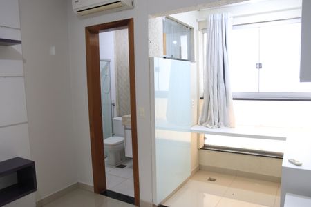 Casa de condomínio para alugar com 230m², 3 quartos e 3 vagasSuíte 02