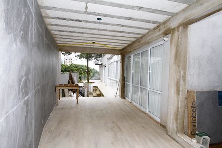 Casa à venda com 370m², 4 quartos e 5 vagasÁrea externa