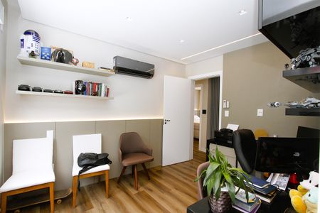 Casa à venda com 370m², 4 quartos e 5 vagasQuarto 4 - Suíte