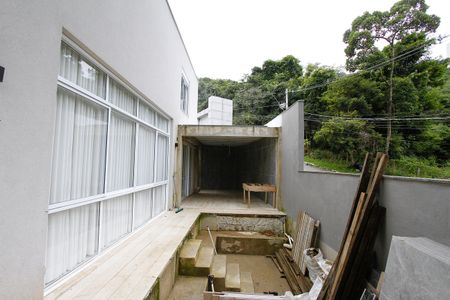 Casa à venda com 370m², 4 quartos e 5 vagasÁrea externa