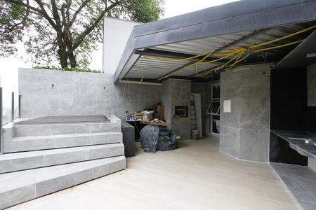 Casa à venda com 370m², 4 quartos e 5 vagasPiscina