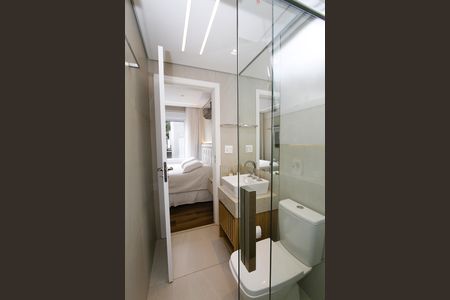 Casa à venda com 370m², 4 quartos e 5 vagasBanheiro da Suíte 3