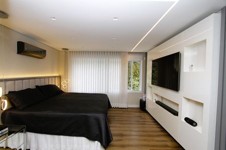 Casa à venda com 370m², 4 quartos e 5 vagasQuarto 1 - Suíte Master