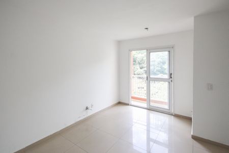 Sala de apartamento para alugar com 2 quartos, 50m² em Furnas, São Paulo