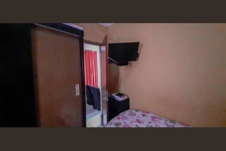 Casa à venda com 60m², 2 quartos e 1 vaga