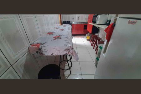 Casa à venda com 60m², 2 quartos e 1 vaga Casa à venda com 60m², 2 quartos e 1 vagaCozinha