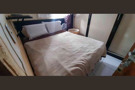 Casa à venda com 2 quartos, 60m² em São Pedro, Osasco