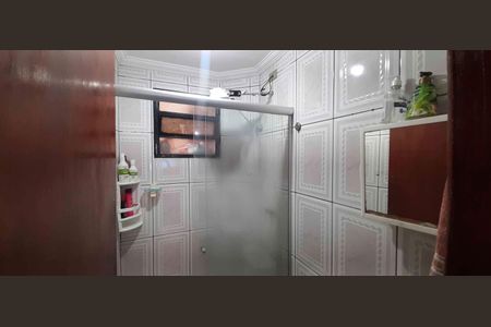 Casa à venda com 60m², 2 quartos e 1 vaga Casa à venda com 60m², 2 quartos e 1 vagaBanheiro