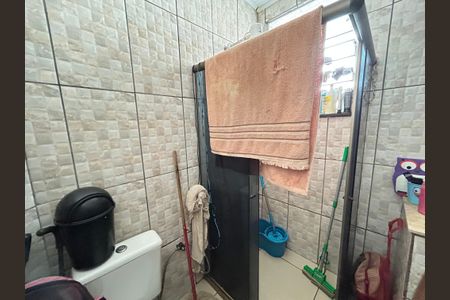 Casa à venda com 110m², 3 quartos e 1 vagaBanheiro