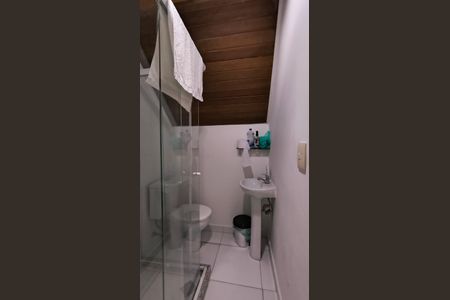 Casa de condomínio para alugar com 360m², 5 quartos e 3 vagasBanheiro da Suíte 4