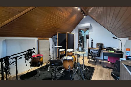 Casa de condomínio para alugar com 360m², 5 quartos e 3 vagasSótão 