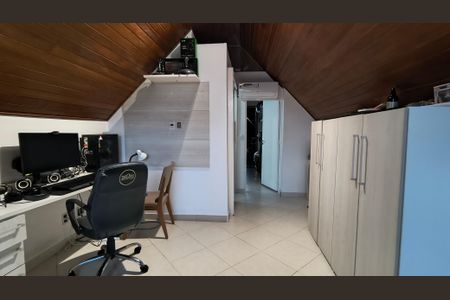 Casa de condomínio para alugar com 360m², 5 quartos e 3 vagasSuíte 4