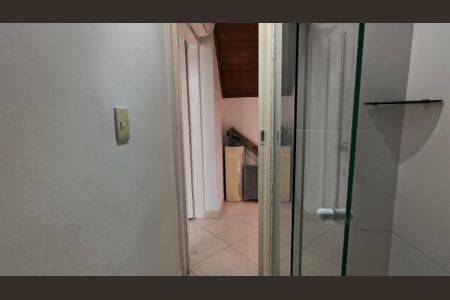 Casa de condomínio para alugar com 360m², 5 quartos e 3 vagasBanheiro da Suíte 4