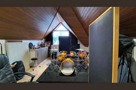 Casa de condomínio para alugar com 360m², 5 quartos e 3 vagasSótão 