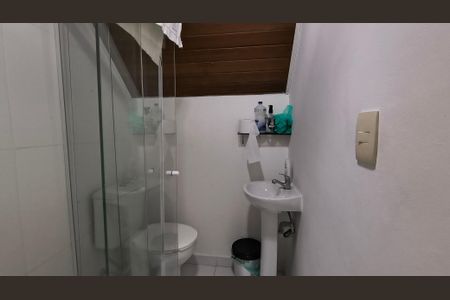 Casa de condomínio para alugar com 360m², 5 quartos e 3 vagasBanheiro da Suíte 4