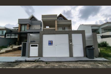Casa de condomínio para alugar com 360m², 5 quartos e 3 vagasFachada da Casa 