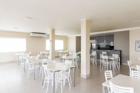 Apartamento para alugar com 42m², 2 quartos e 1 vagaÁrea comum - Salão de festas