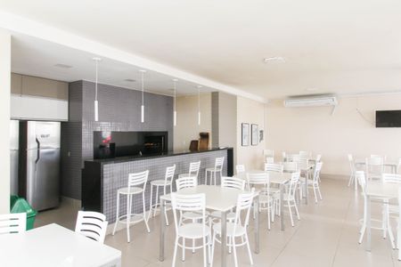 Apartamento para alugar com 42m², 2 quartos e 1 vagaÁrea comum - Salão de festas