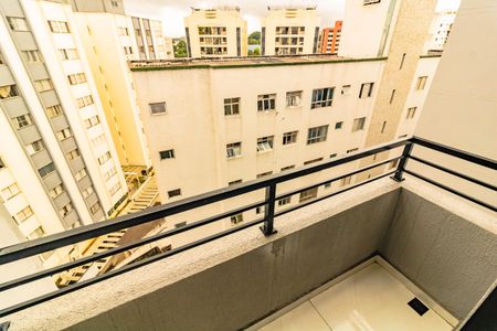 Apartamento para alugar com 37m², 2 quartos e sem vaga