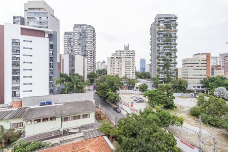Vista de apartamento à venda com 3 quartos, 95m² em Itaim Bibi, São Paulo