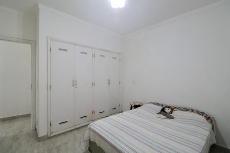 Apartamento para alugar com 128m², 3 quartos e sem vagaQuarto