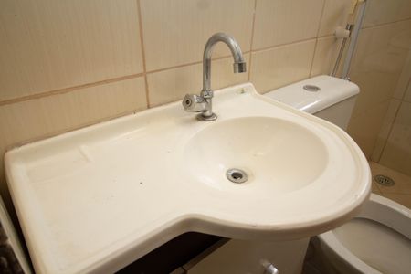 Banheiro de casa para alugar com 1 quarto, 30m² em Jardim Sao Jose, São Paulo