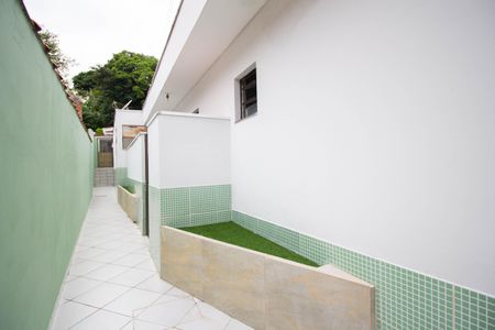 Casa para alugar com 30m², 1 quarto e sem vaga Casa para alugar com 30m², 1 quarto e sem vagaQuintal