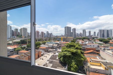 Sala vista de apartamento para alugar com 2 quartos, 32m² em Quinta da Paineira, São Paulo