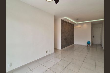 Sala  de apartamento para alugar com 3 quartos, 95m² em Recreio dos Bandeirantes, Rio de Janeiro